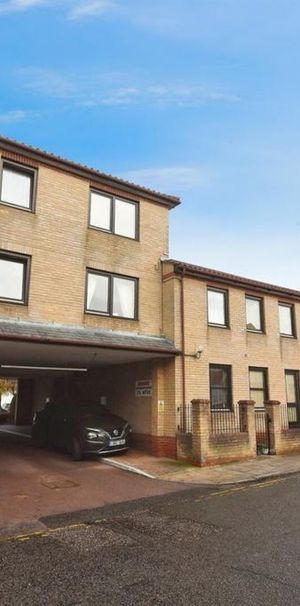 1 bedroom apartment to rent - Photo 2