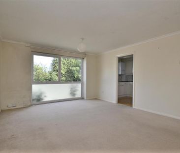 3 bedroom apartment to rent - Photo 2