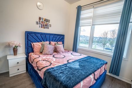 For Lease - 135 Micklefield Avenue, Whitby, Ontario - Photo 4