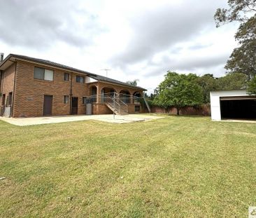 Beautifully Maintained 3-Bedroom Home – Freshly Updated Throughout - Photo 2
