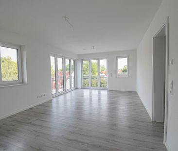 6476 - Moderne Obergeschosswohnung mit Einbauküche und Pkw-Stellpla... - Foto 1