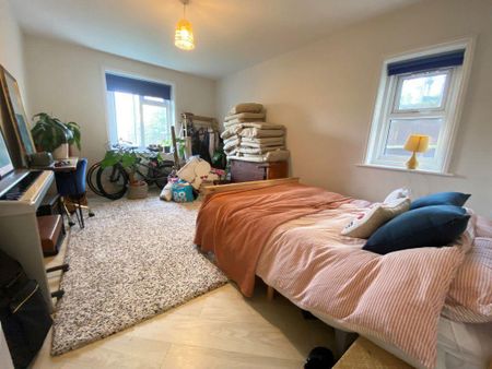 2 bedroom flat to rent - Photo 3