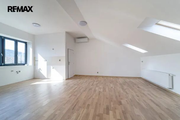 Pronájem bytové jednotky 3+kk - Фото 1