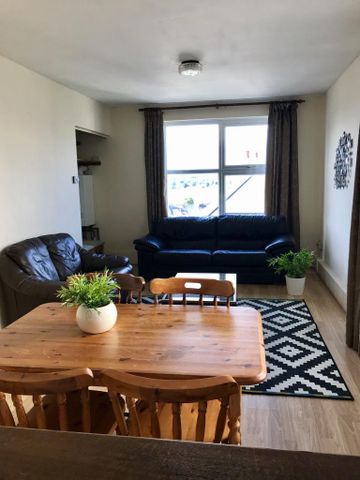 4 bedroom apartment to rent - Photo 2