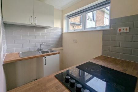 1 bedroom flat to rent - Photo 3
