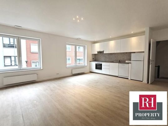 Appartement te huur - Photo 1