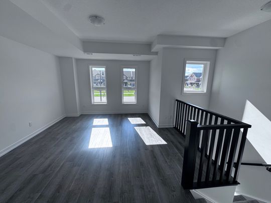 For Lease - 225 Burke Street, Hamilton, Ontario - Photo 1