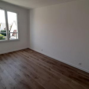 location Appartement T3 DE 61.41m² À BRIE COMTE ROBERT - Photo 3