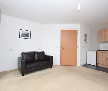 1 bedroom penthouse to rent - Photo 2