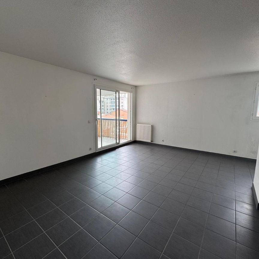 Location Appartement 2 pièces 44m² PERPIGNAN 66000 - Photo 1