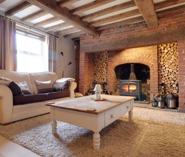 4 bedroom detached house to rent - Photo 1