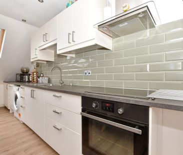 2 bedroom apartment to rent - Photo 3