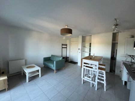Appartement à louer - Photo 2