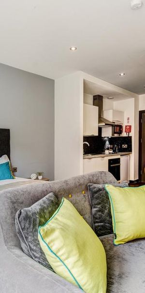1 bedroom flat to rent - Photo 1