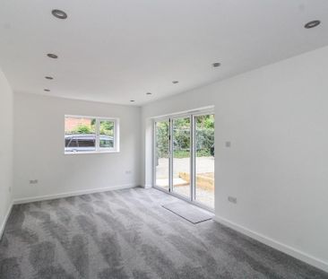 3 bedroom detached bungalow to rent - Photo 1