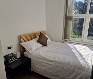 Room in a Shared House, Hamstead Road, B20 - Photo 2