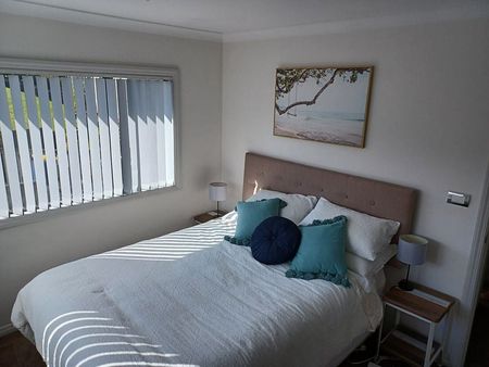 Luxury Home with Bush Views and Granny Flat! - Photo 3