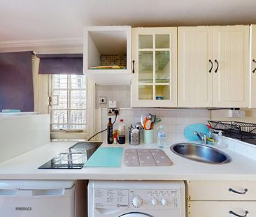 3 bedroom flat to rent - Photo 6