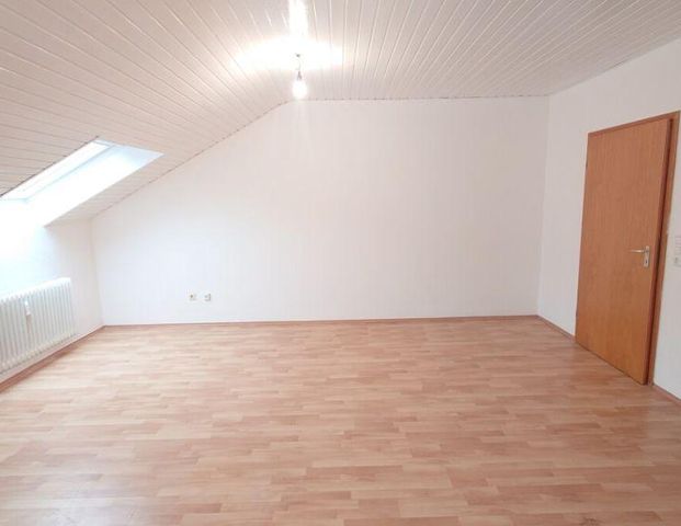 Dachgeschoss Wohnung - Photo 1