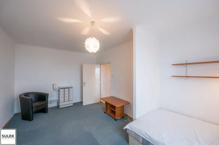 Perfekte Singlewohnung ab 1.1.2026 (1 Zimmer + separate Küche) im 3. Stock OHNE Lift - Grünblick nähe Bahnhof Atzgersdorf! - Photo 4