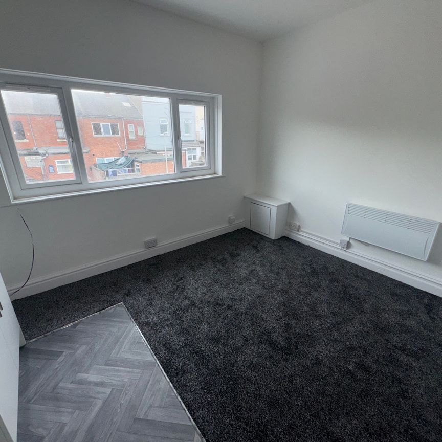 Withnell Road F3, Blackpool - Photo 1