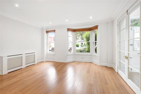 4 bedroom semi-detached house to rent - Photo 2