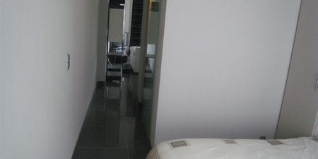 Appartement te huur in Antwerpen voor € 1.000 met 1 slaapkamer - Photo 4