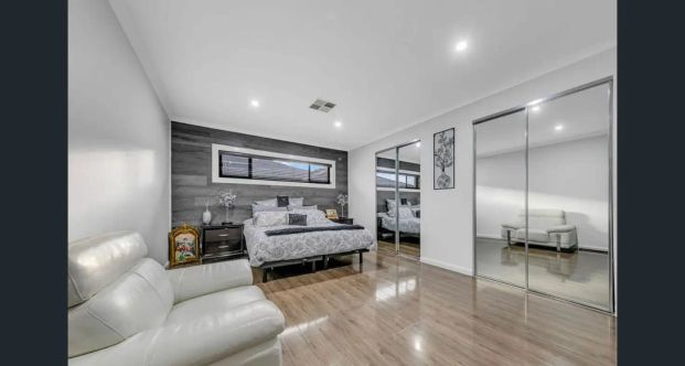 “Perfect for Large Families – 5 Bedrooms & Alfresco Living!” - Photo 1