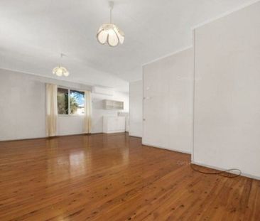 13 Wilkins Street, West Gladstone - Photo 1