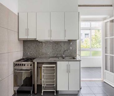 Avenida da Igreja, Lisbon, Lisbon 1700 - Photo 3