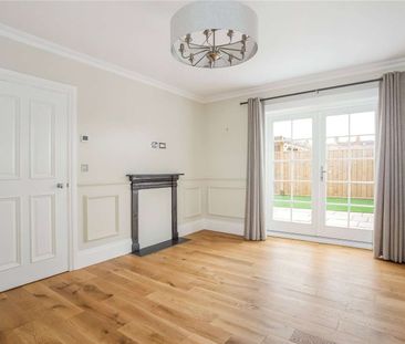 Luxury three bedroom mews house located in the heart of St Albans C... - Photo 5