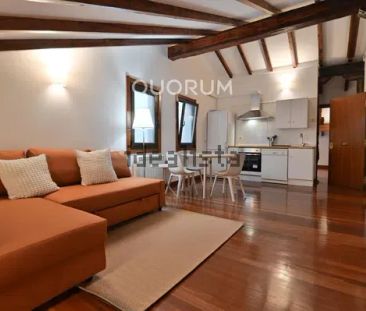 Alquiler de piso en Calle Diputazio - Photo 3