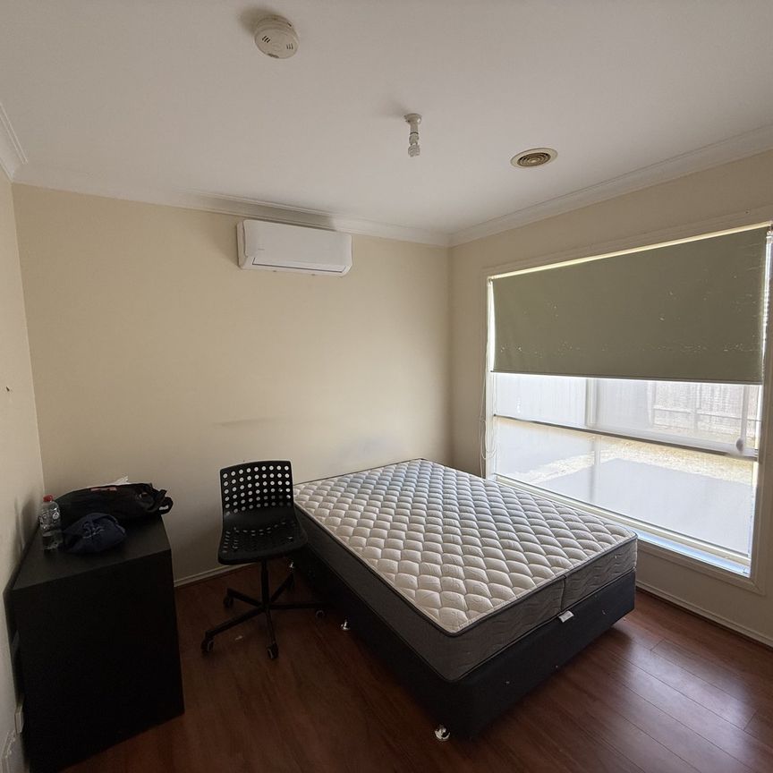 Furnished 1 Bedroom for Rent in Clayton - Photo 1