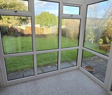 2 bedroom bungalow to rent - Photo 1