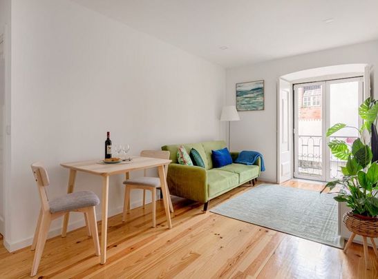 Travessa de São Miguel, Lisbon, Lisbon 1100-605 - Photo 1