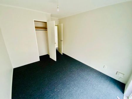 PAPAKURA, 3 BEDROOMS - Photo 3