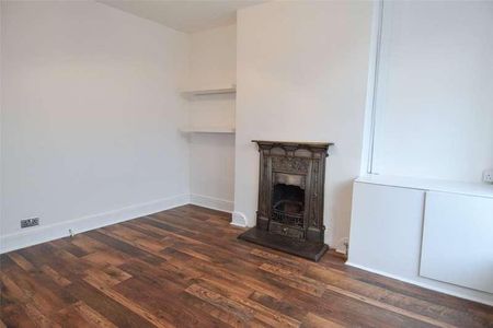 Alvechurch Road, Birmingham, West Midlands, B31 - Photo 3