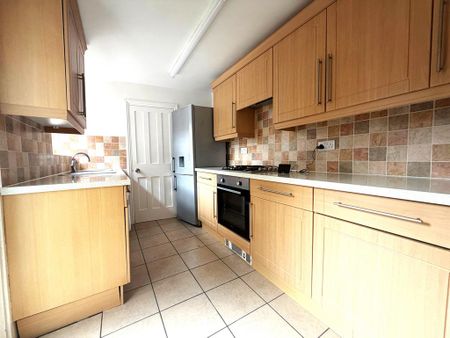 2 bedroom property to rent - Photo 3