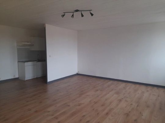 Location Appartement 2 pièces 59 m2 à Fontenay-le-Comte - Photo 1