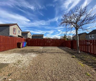 2 bedroom semi-detached house to rent - Photo 2