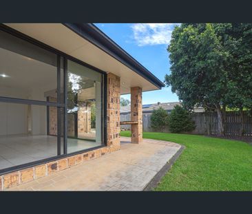 27 Northview Cct, Medowie, NSW 2318 - Photo 2
