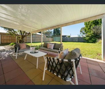 Spacious Home In Moorooka- SUITS EXTENDED/LARGER= FAMILIES - Photo 6