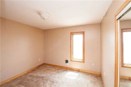 Property For Lease | X9252467 - Photo 4