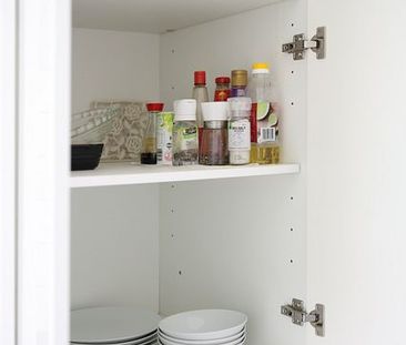 Cosy 2BR Unit near Train Station - Photo 5