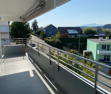 *Frisch renovierte 4-Zimmerwohnung mit sonnigem Balkon* - Photo 6