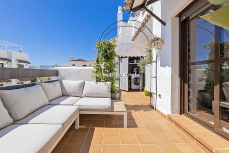 Apartamento en Estepona, Estepona, alquiler - Photo 5