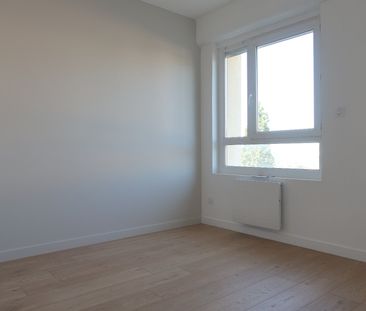 Location Appartement 2 pièces 43m² ST GENEST LERPT 42530 - Photo 6