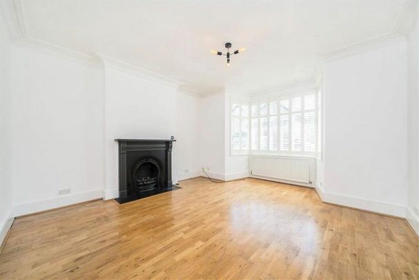 Heather Road, Lee, SE12 - Photo 1