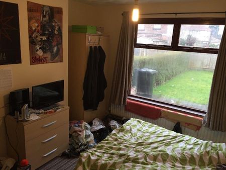 4 bedroom house share to rent - Photo 2