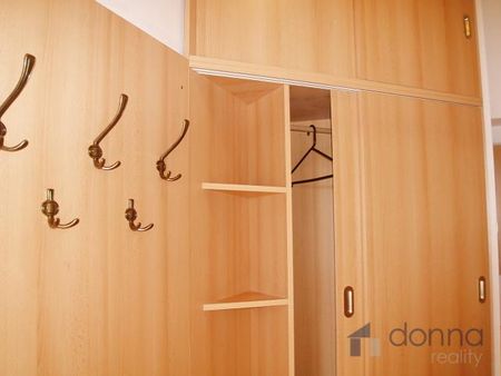 Pronájem bytu 1+kk 34 m2 - Fotografie 5